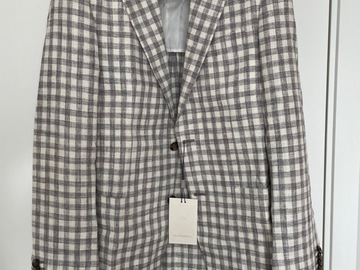 Selling with online payment: [EU] NWT Suitsupply brown and beige checked jacket, size 38R