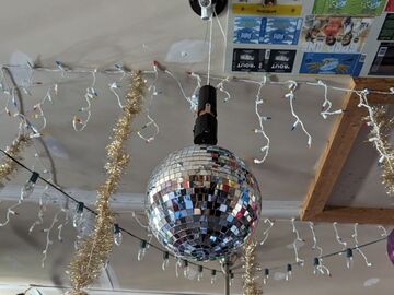 Renting out with online payment: Mirrored Disco Ball