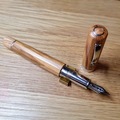 Renting out: Omas Milord Olivewood - 18kt M nib