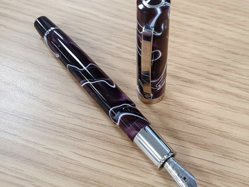 Renting out: **on hire** Omas Bologna Abstract Marble - 14kt M nib