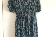 Selling: Floral print dress S 