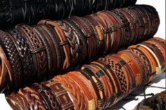 Comprar ahora: 100 pcs Retro Leather Ethnic Tribal Bracelets