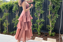 Renting out with online payment: Strappy maxi tiered dress