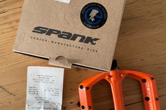 verkaufen: Spank Flat Pedal Orange NEU