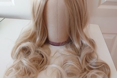 Selling with online payment: Blonde center part wavy wig