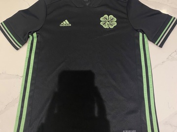 SELL: Celtic 2020/21 third shirt | size age 11-12