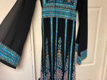 Selling with online payment: Black and turquoise abaya