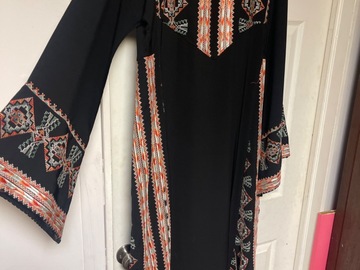 Selling with online payment: Black and peach abaya tatreez
