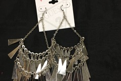 Buy Now: 100 prs-- GUESS Earrings-- Large Dangle--$1.49 pr -Retails $ 25.0