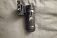 Selling: Micro red/green dot and 3x flip magnifier. Free shipping 