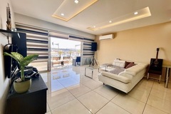 Rooms for rent: Room Available Gzira Sea-view