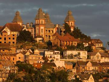 Experiential Travel (individual): City Tour of Antananarivo