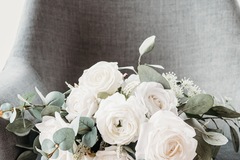 Selling: Bridal bouquet and 3 bridesmaid bouquet 