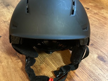 Winter sports: Kids black Crane helmet 
