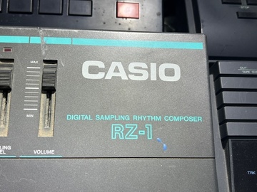 Selling with online payment: Casio RZ-1 Digital Sampling Rhytm Composer Drum Machine