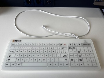 Gebruikte apparatuur: 3x medische toetsenbord in nieuw staat 
