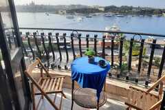 Rooms for rent: Sea front Sliema 1 double bedroom w private bathroom, all incluse