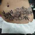 Servicios: Tatuajes y Piercings