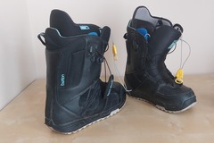 Winter sports: Snowboard Boots - Size 6