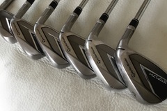 Sell with online payment: Stealth golfset 5 tm pw steel shaft R flex