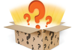 Comprar ahora: Mystery Box With 10 Items Of ready To Sell Merchandise!