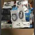 Comprar ahora: Apple and Android Cables & HeadPhone lot - 200+ items