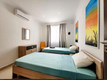 Rooms for rent: Modern Bedroom in Gzira