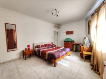 Rooms for rent: St Julian’s- Massive double bedroom with en-suite bathroom