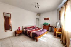 Rooms for rent: St Julian’s- Massive double bedroom with en-suite bathroom