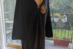 Selling with online payment: Harry Potter Hufflepuff Hogwarts mysteries 