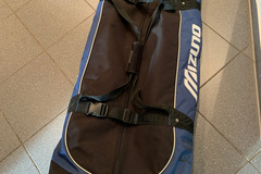 verkaufen: „Mizuno“Hochwertiges,stabiles Travelcover. Golf-Reisetasche
