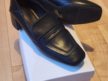 Selling with online payment: School Uniform Penny Loafers
