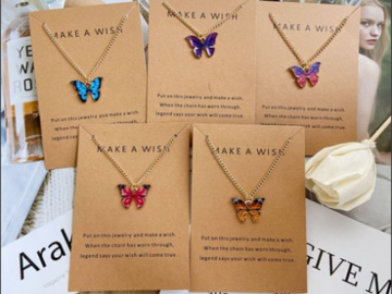 Comprar ahora: 150Pcs Colorful Butterfly Pendant Necklaces