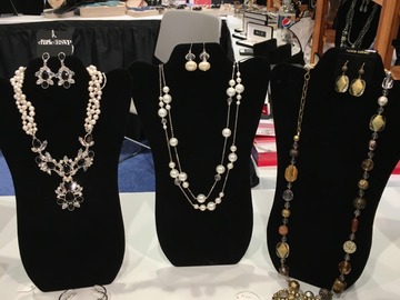 Comprar ahora: 50 sets-Brand Name Designer Necklaces & Earring sets-$1.99 set