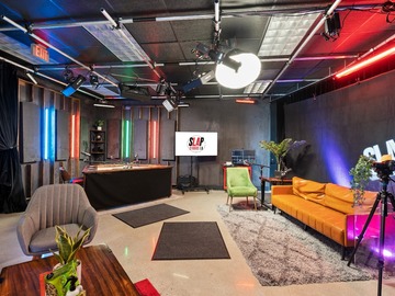 Rental - Per Hour: Premier Podcast, Video, & Table Top Actual Play Studios in Beverl