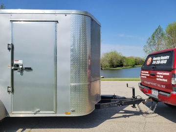 Renting out with online payment: 2hr Enclosed Trailer Transportation