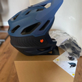 verkaufen: Fox Fahrradhelm " Neu mit Etikett " gr.L mit Mips System