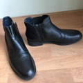 Selling: chaussures cuir neuves