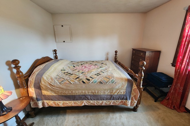 Cozy Guest Room near JMU and EMU