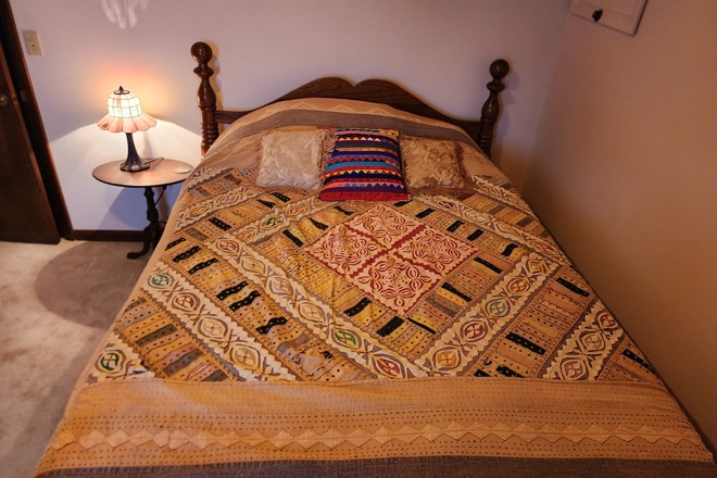 Cozy Guest Room near JMU and EMU