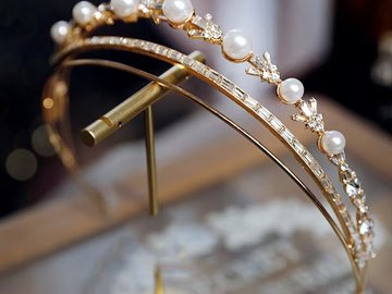 Selling: Gold and Pearl Tiara