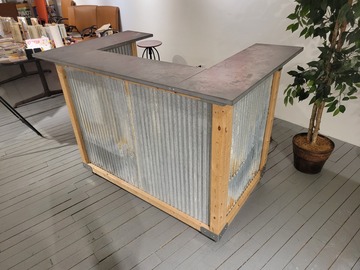 Renting out with online payment: Rustic Metal Bar on Wheels