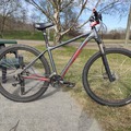 Selling: Mountain bike