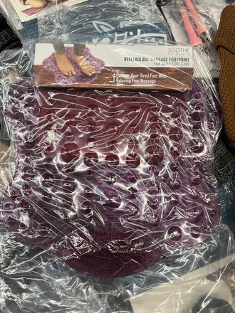 10000pcs of sporting goods apparel houseware items