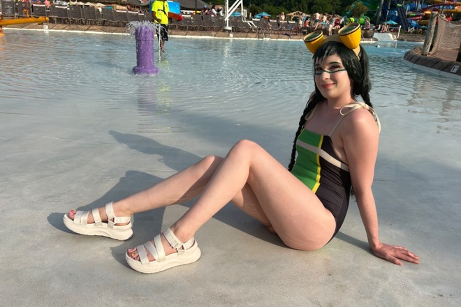Froppy suit and swimsuit