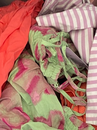 100 piece Clothing Lot