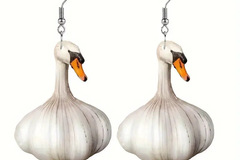 Comprar ahora: 100PAIRS New Funny Creative Garlic Duck Earrings