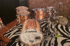 Selling with online payment: Sonor sq2 African marble 5 pc kit
