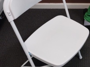 Renting out with online payment: Folding Chairs (Set of 40)