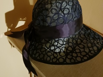 Offre: chapeau d'été bleu  12euros